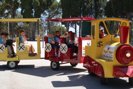 Happy Days Entertainment Trackless Train rental